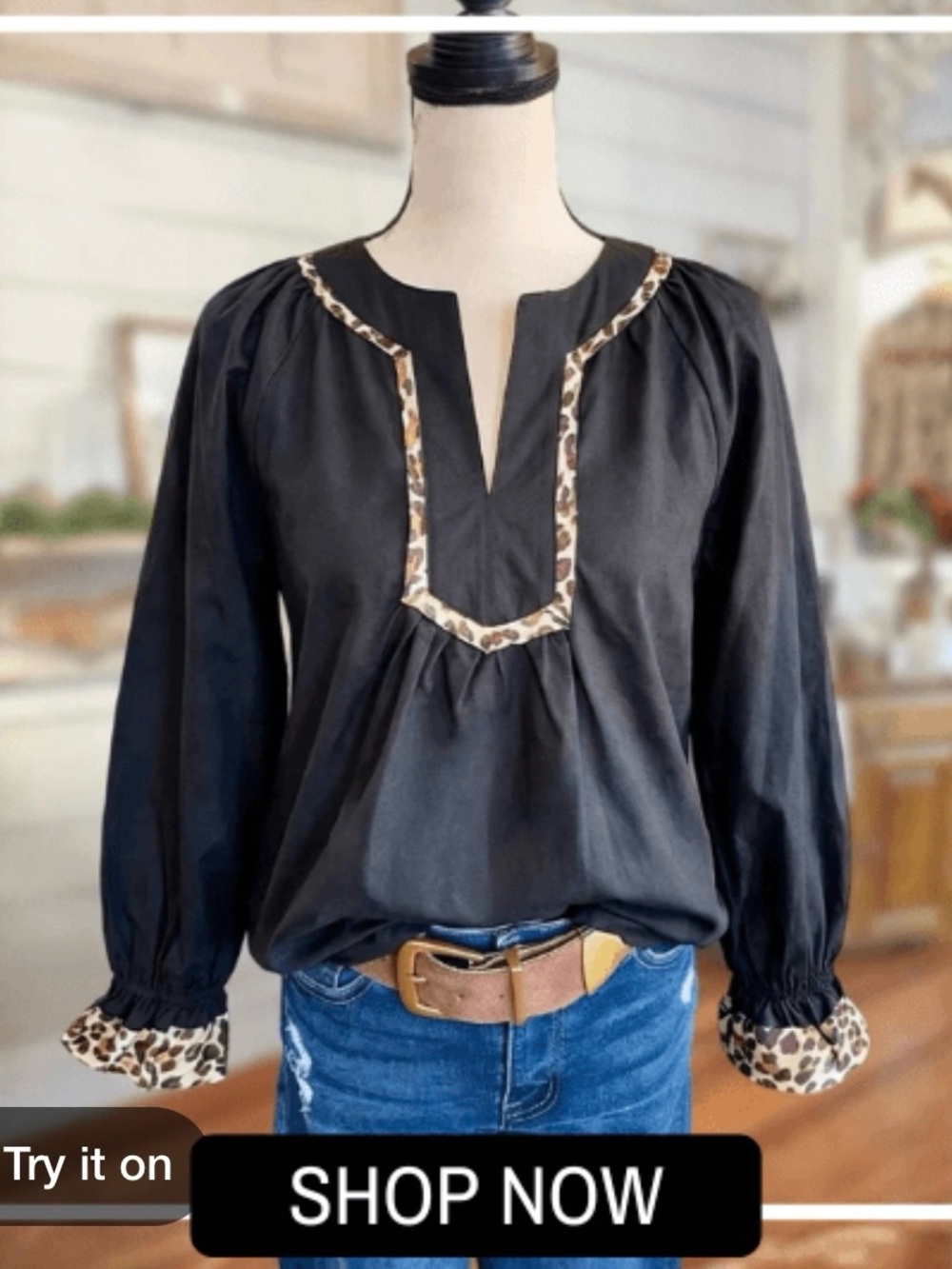 Umgee Leopard Trim black Top